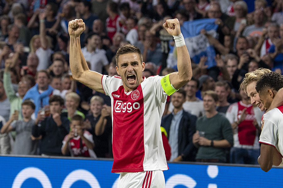 逐渐形成自 逐渐形成自